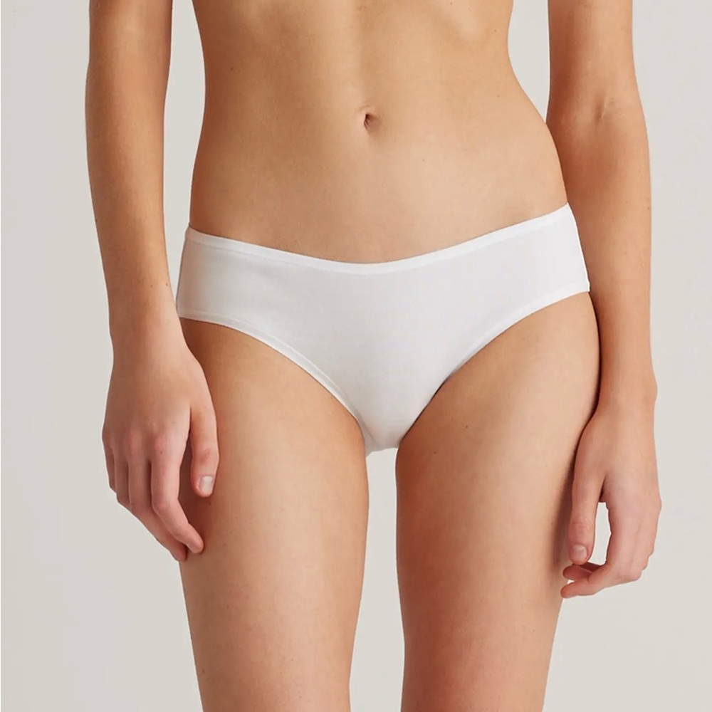 Quince Organic Cotton Hipster in White Size Medium y957